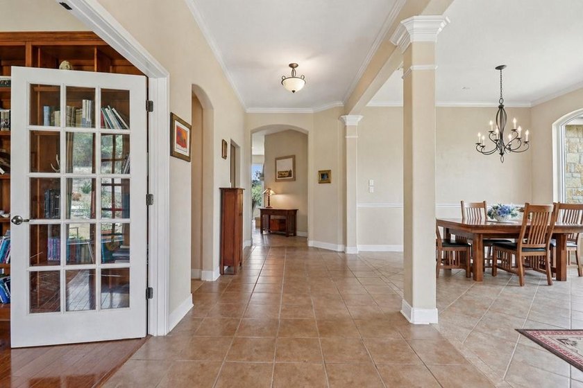 Escape to peaceful Hill Country living in desirable Saddlewood - photo 6