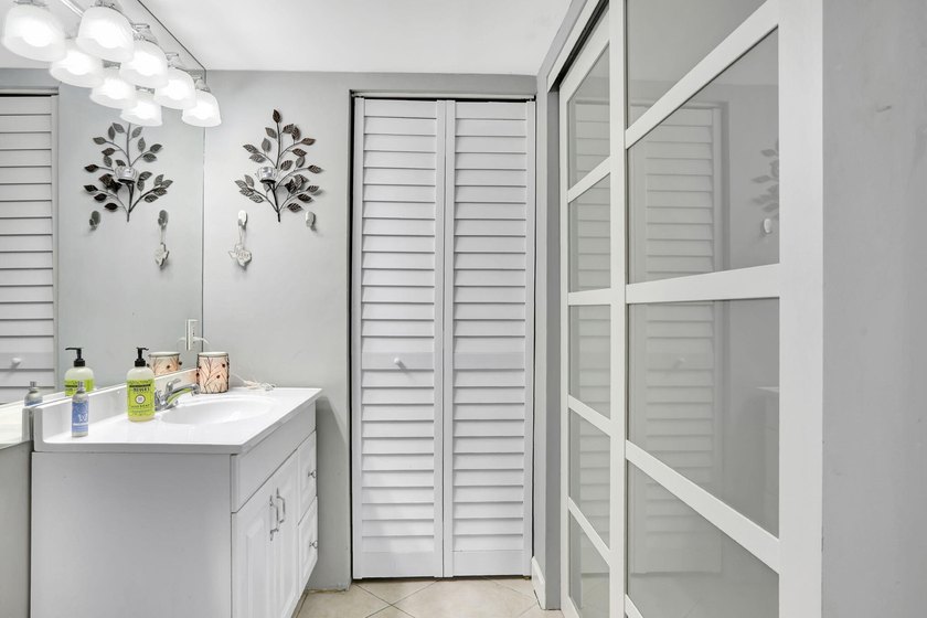 Move-in ready and thoughtfully updated, this charming 2-bed - photo 22
