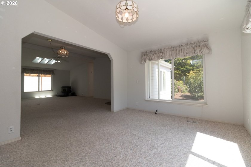 Beautifully maintained and updated Fuqua home on desirable - photo 14