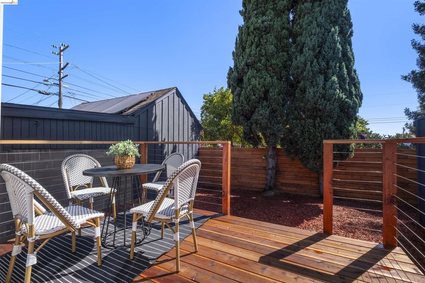 Contemporary style meets exceptional craftsmanship in this - photo 20