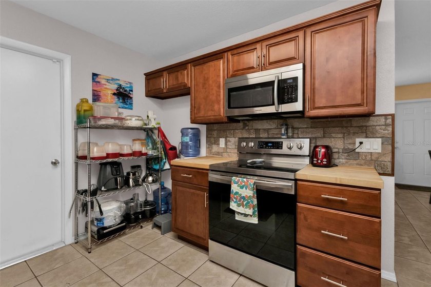 Discover this charming 3-bedroom, 1.5-bath home in North Port - photo 9