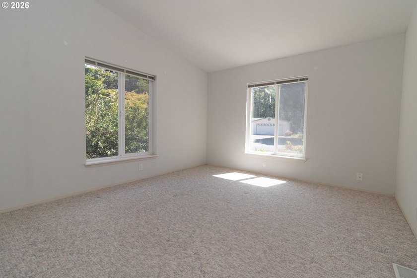 Beautifully maintained and updated Fuqua home on desirable - photo 30