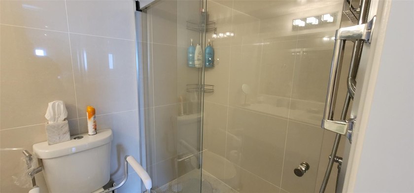 owner says SELL !! STUNNING 1 BEDROOM 1 BATH CONDO with a - photo 36