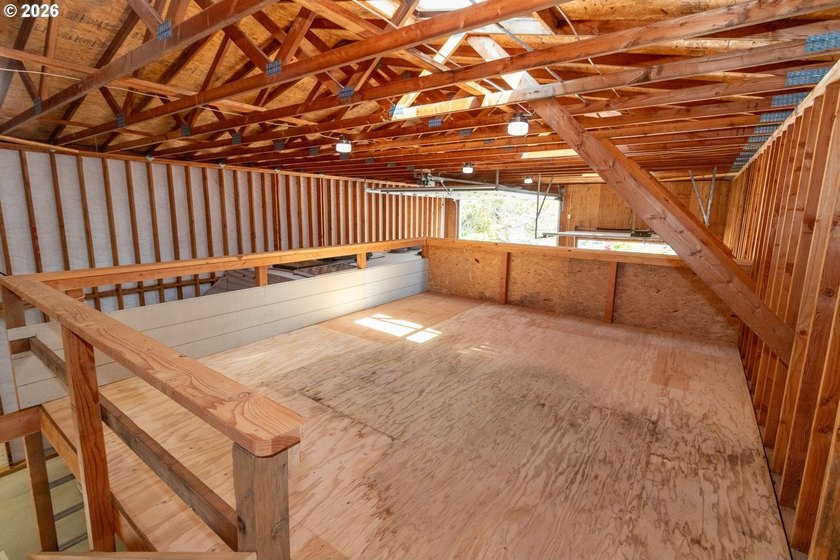 Beautifully maintained and updated Fuqua home on desirable - photo 39