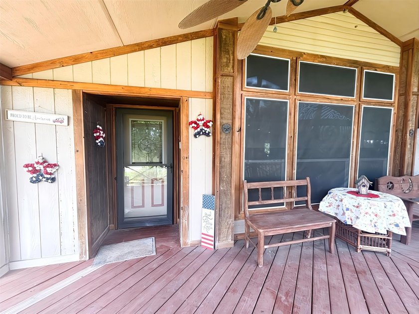 Charming Country Retreat on ove .55 Acres - Room to Roam &amp; Relax - photo 6