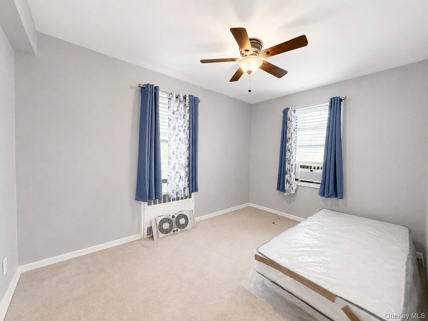 Welcome to a penthouse level Vernon Manor two bed co-op located - photo 8