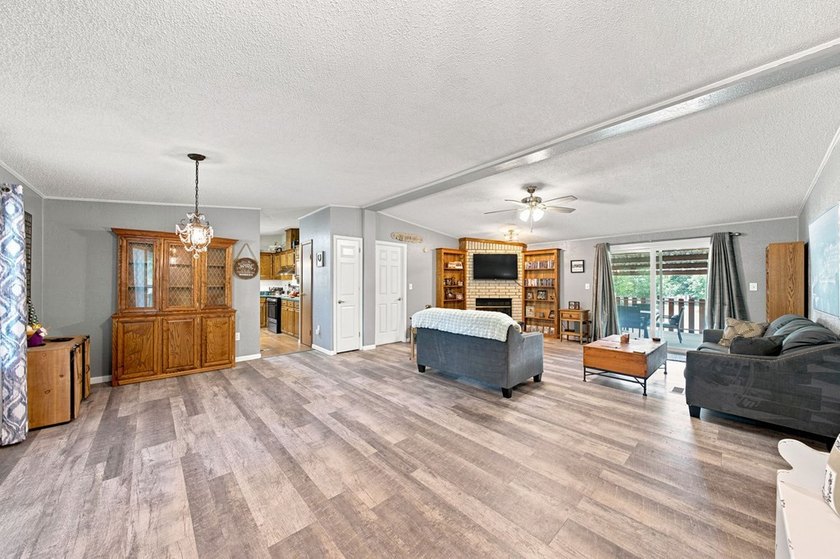 Looking for a quality 3/2 home in Ingram ISD? This Solitaire - photo 7