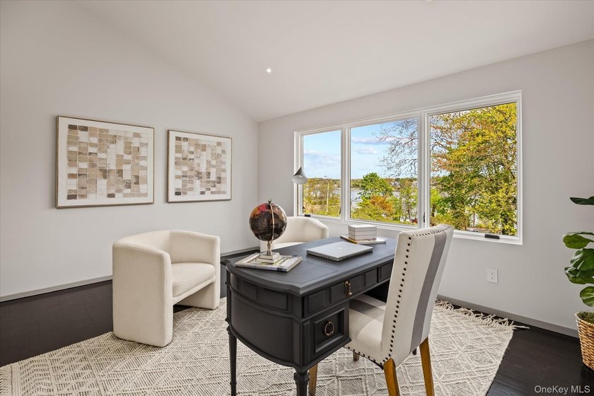 Privately set behind a long driveway in the prestigious Village - photo 26