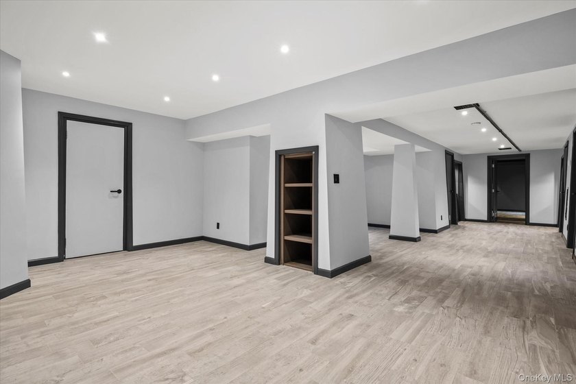 Privately set behind a long driveway in the prestigious Village - photo 32