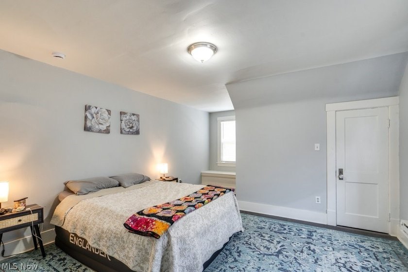 Triplex with gross rents around $2800-2900 a month in the - photo 6