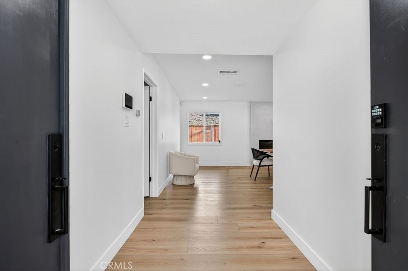 Beautifully updated single-level home on a private corner lot in - photo 5