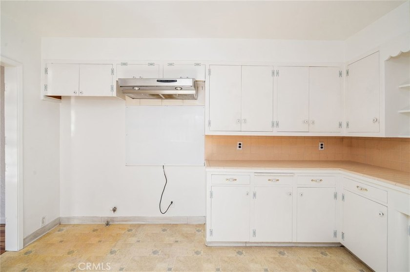 341 E Ellis - photo 16