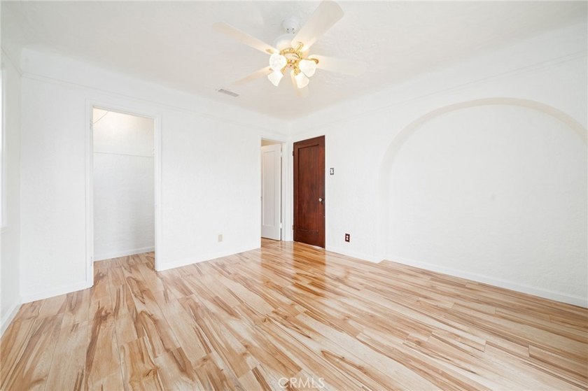 341 E Ellis - photo 21