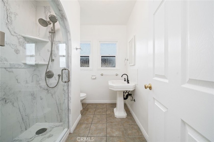 341 E Ellis - photo 26
