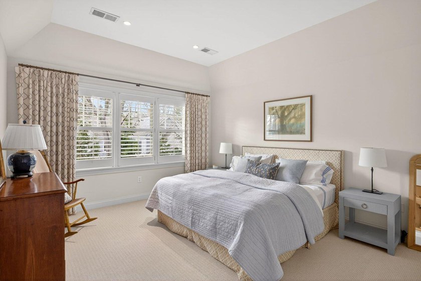 Set on the 14th fairway of the golf course within the coveted - photo 29