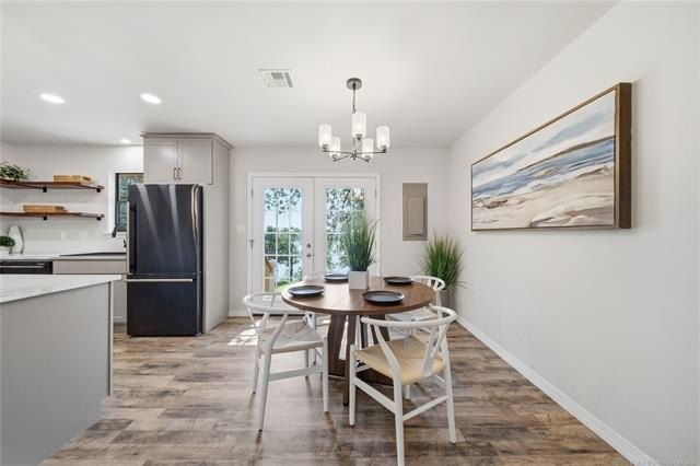 Experience lakefront living in this beautifully renovated home - photo 9