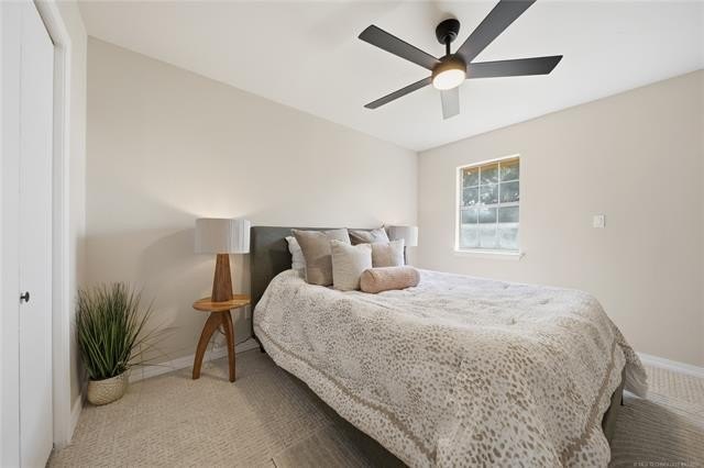 Experience lakefront living in this beautifully renovated home - photo 10