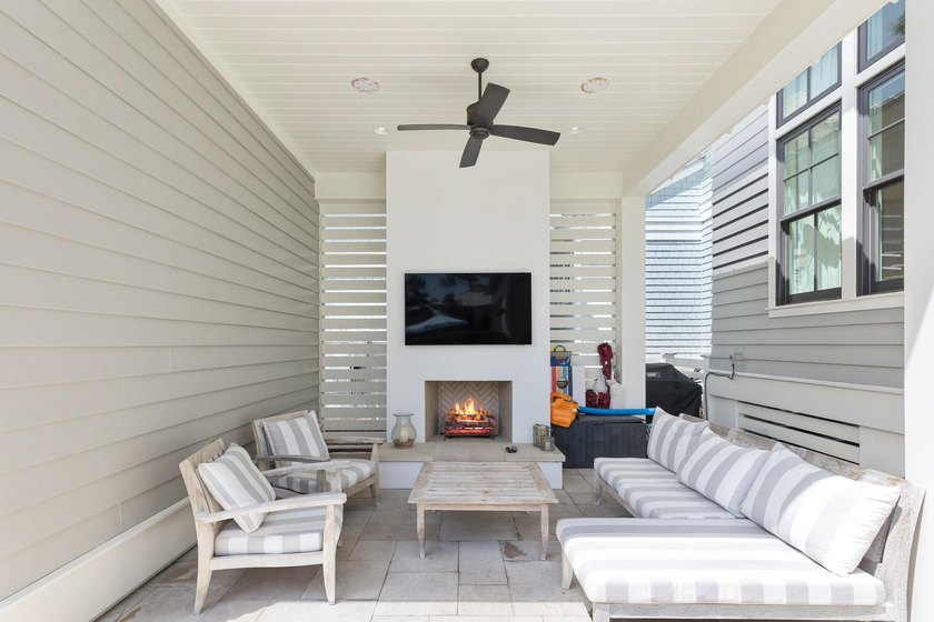 Located in the heart of WaterColor, this like-new coastal - photo 44