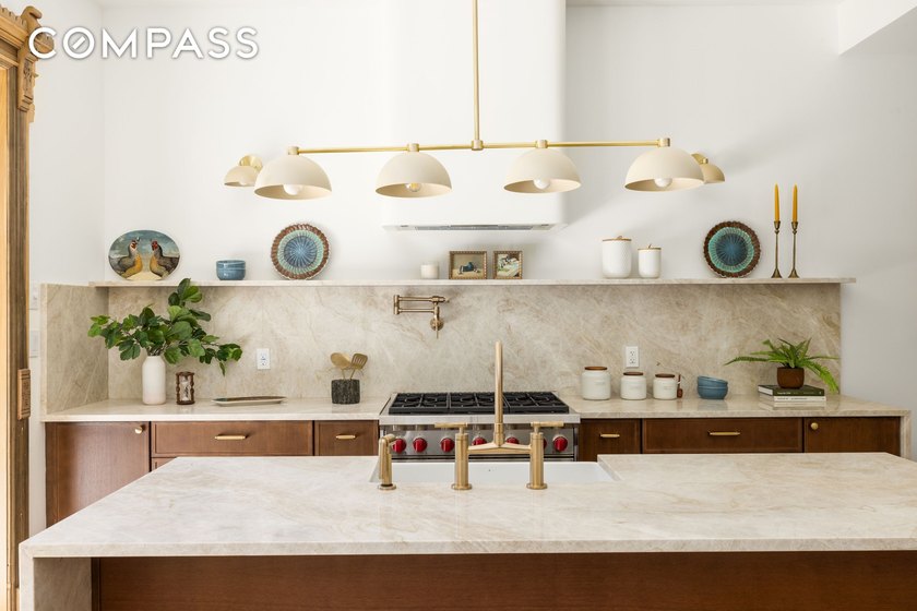 Originally built in 1901, 488A Quincy Street has been - photo 7