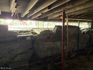 Calling all investors - great opportunity to bring your vision - photo 15