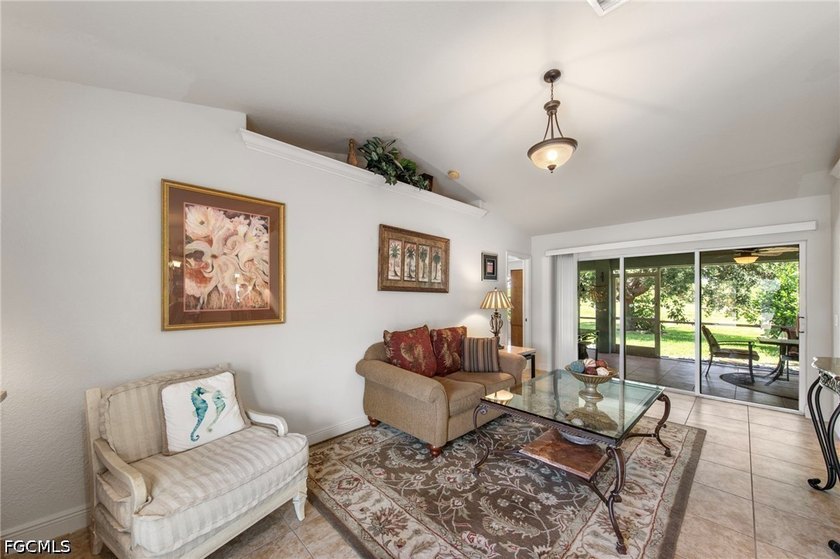 Welcome home to this beautiful turnkey 4-bedroom, 2-bath home - photo 6