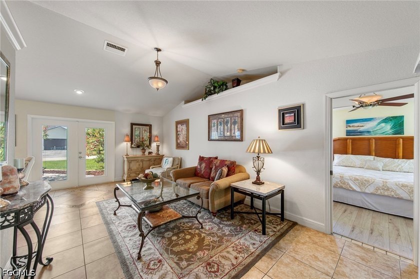 Welcome home to this beautiful turnkey 4-bedroom, 2-bath home - photo 8