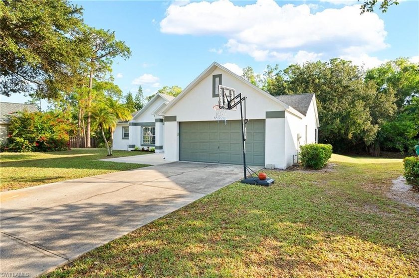 Charming 3-bedroom, 2-bath home nestled on a 0.29-acre lot in a - photo 3