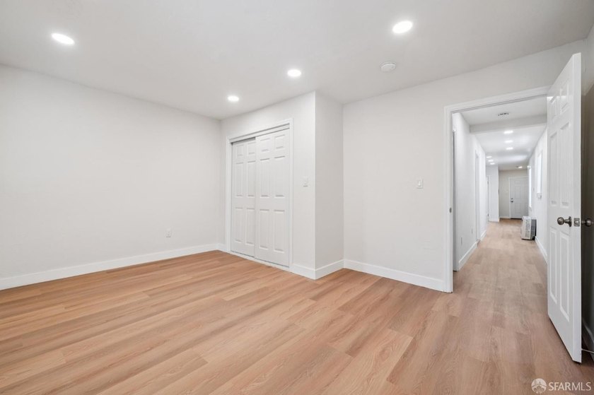 Rare opportunity to own a fully remodeled, fully vacant duplex - photo 46