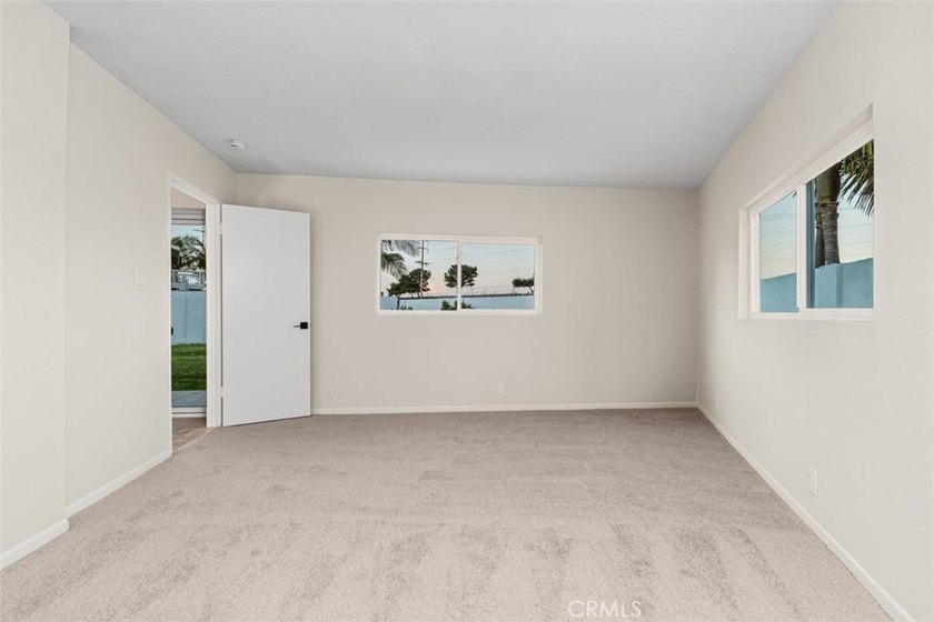 Totally Transformed. Perfectly Located. Welcome to the Beach - photo 28