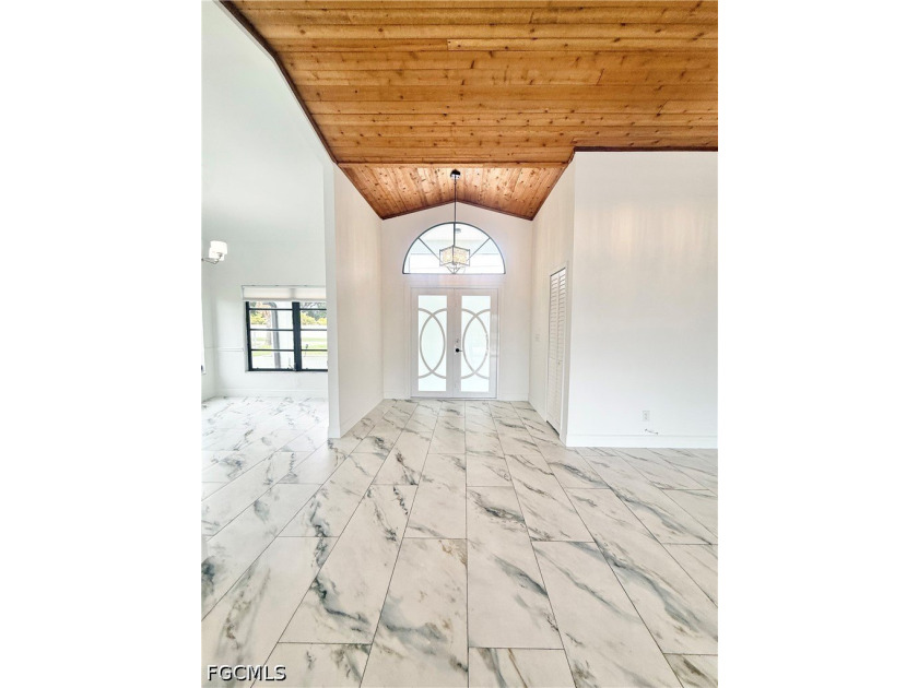 ACCEPTING BACKUP OFFERS!! LAKEFRONT PARADISE WITH POOL, BOAT - photo 5