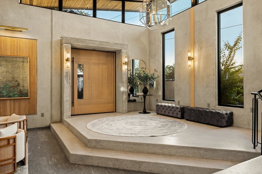 An extraordinary expression of contemporary architecture, this - photo 8