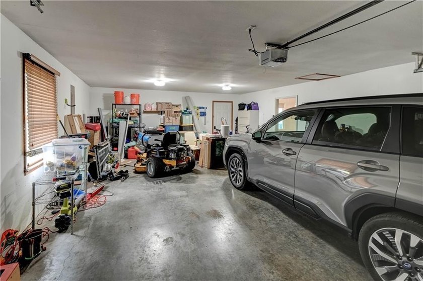 Enjoy this adorable, handicap-accessible three bedroom ranch - photo 31