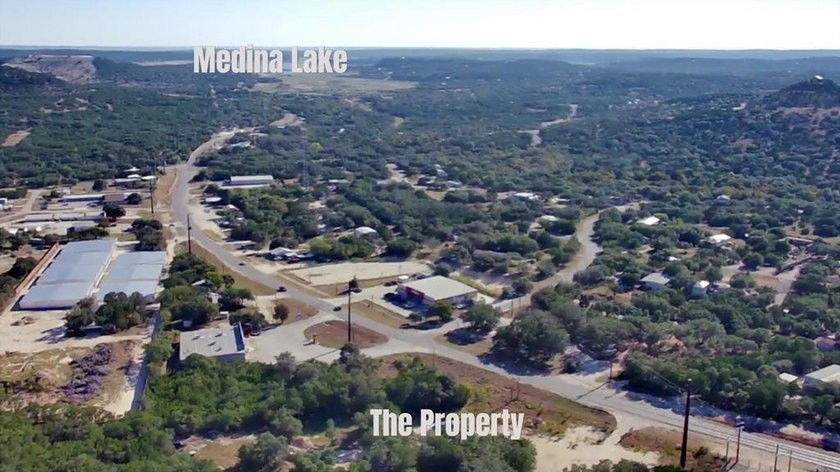 Unlock the potential of this 3.02-acre property located directly - photo 2