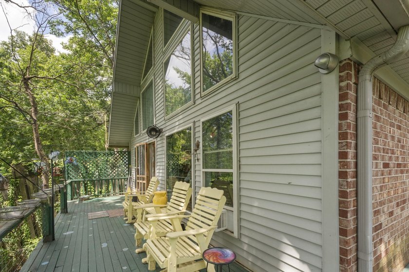 Majestic and one-of-a-kind, this 3-bedroom, 2.5-bath home offers - photo 2