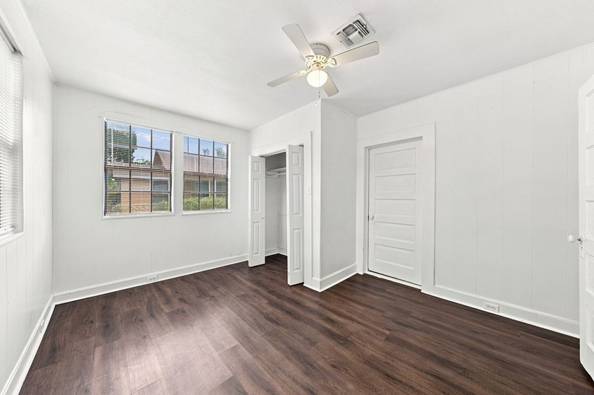 Charming property offering comfort, character, and a central - photo 10