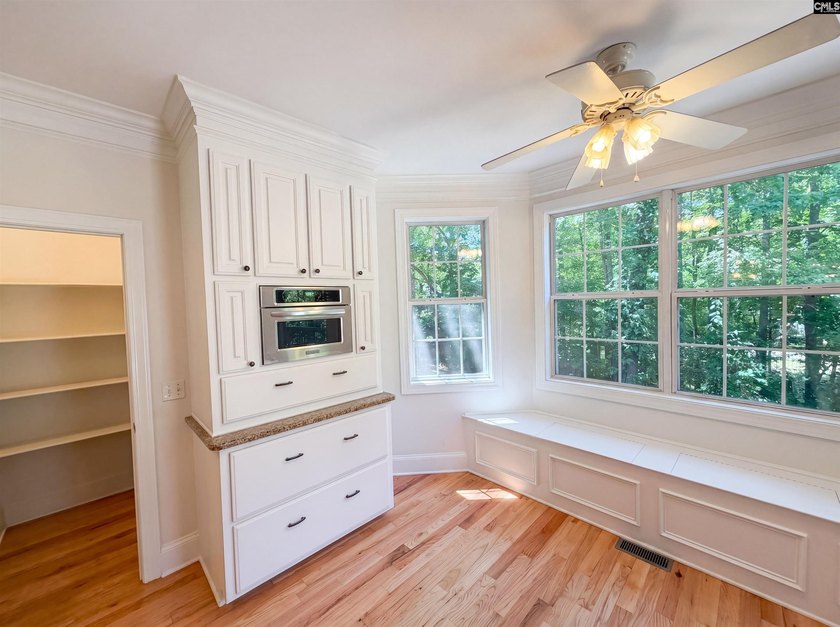 Welcome to 116 Crosscreek Dr, a home that exudes comfort and - photo 17