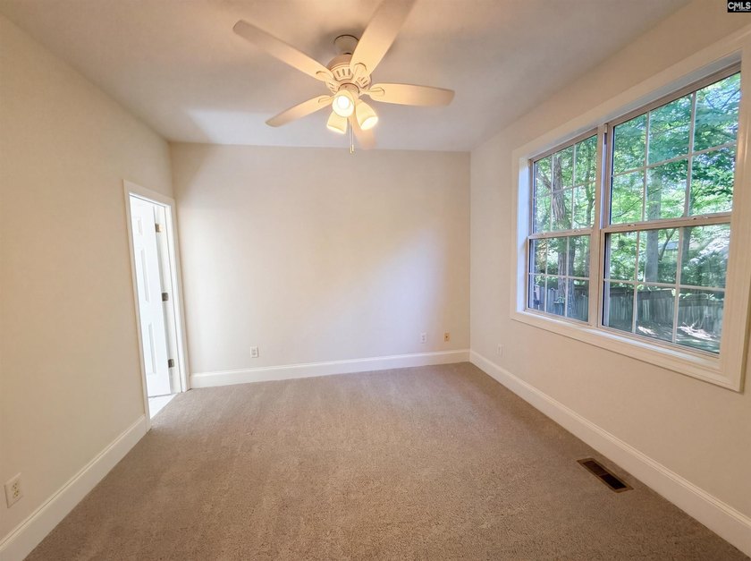 Welcome to 116 Crosscreek Dr, a home that exudes comfort and - photo 23