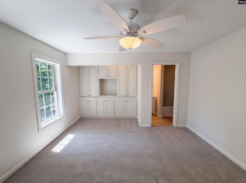 Welcome to 116 Crosscreek Dr, a home that exudes comfort and - photo 30