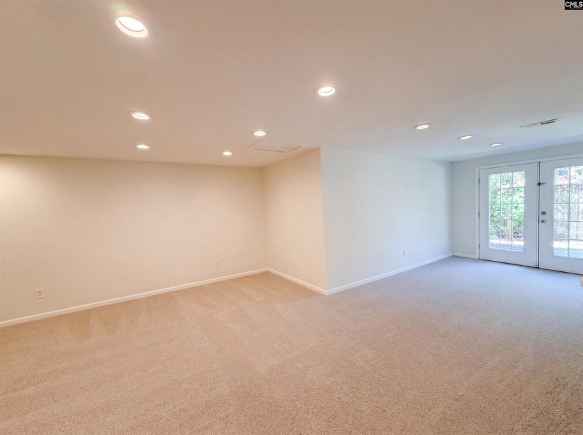Welcome to 116 Crosscreek Dr, a home that exudes comfort and - photo 37