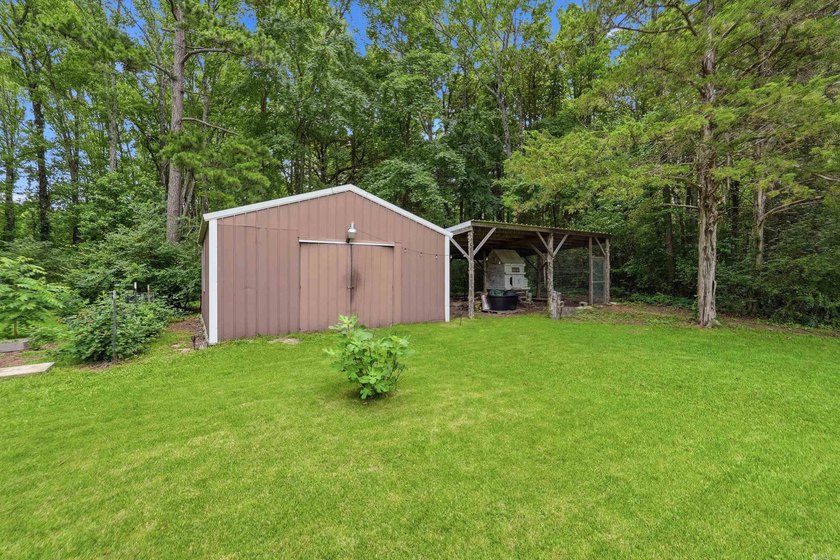 Super Cute Home only 3 miles from Shiloh Marina, sits on 3 level - photo 6