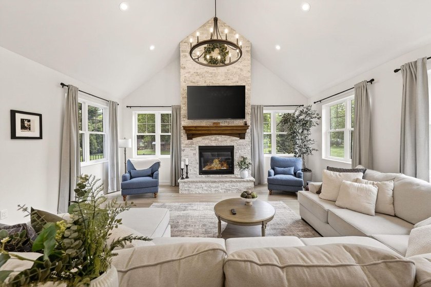 A Truly exceptional, fully reimagined home where modern luxury - photo 18