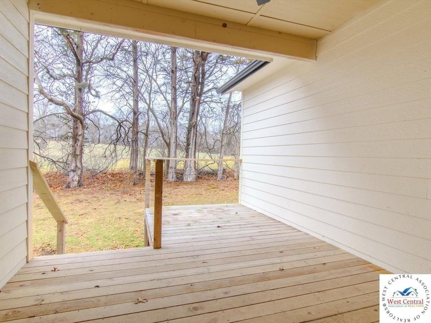 Built in 2024 and only two years old, this beautiful 3-bedroom - photo 31