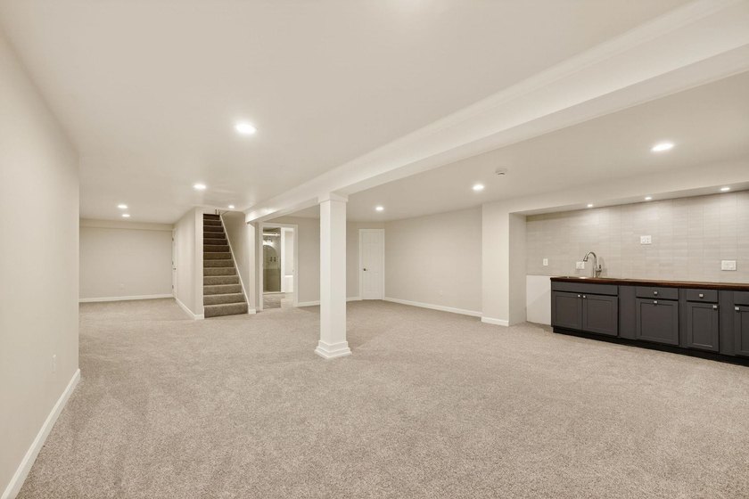 A Truly exceptional, fully reimagined home where modern luxury - photo 42