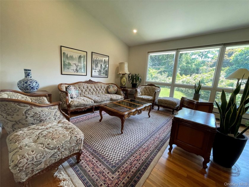 Welcome to this beautifully maintained split-level home located - photo 5