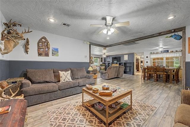 Located in the desirable Boatman area of Pryor, this 3-bedroom - photo 7