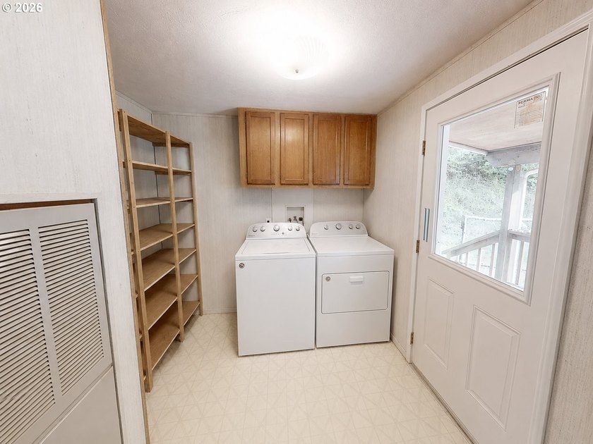 Discover this peaceful, exceptional property nestled in the - photo 22