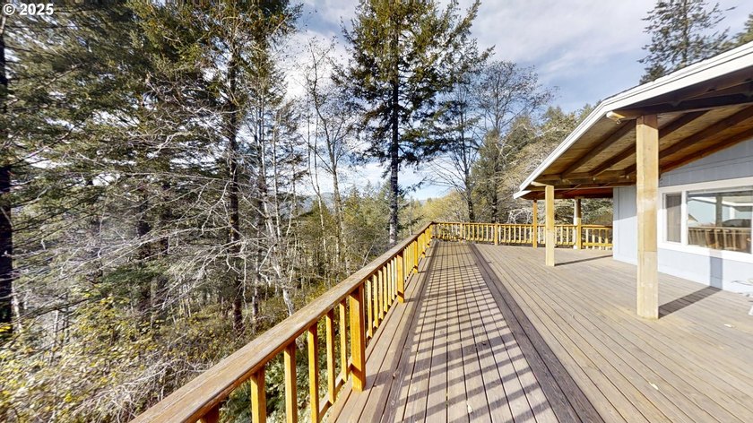 Discover this peaceful, exceptional property nestled in the - photo 23