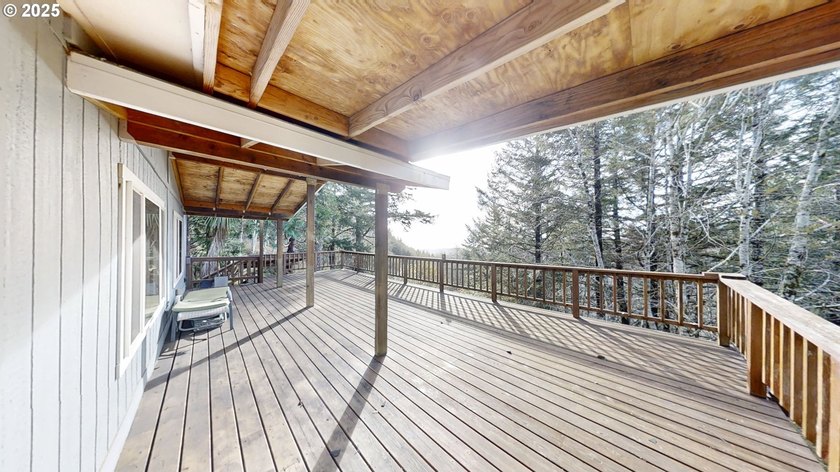 Discover this peaceful, exceptional property nestled in the - photo 25