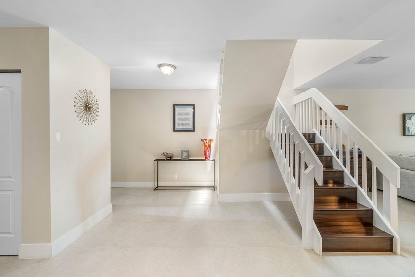Immaculate and Beautiful 3 bedroom, 2.5 bath townhouse. Roof - photo 2