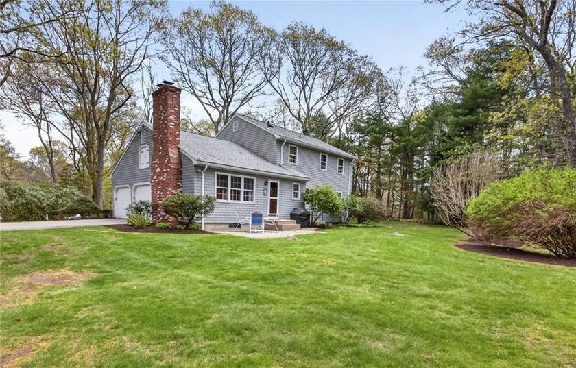 Rare Find! This beautiful 3br/2ba Colonial on Pine Hill Rd, a - photo 29